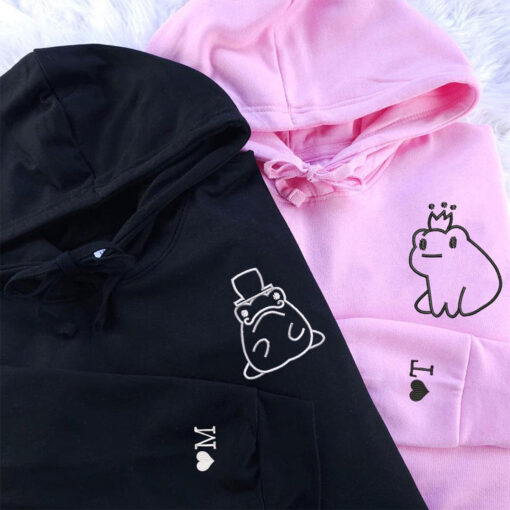 Custom Embroidered Frog King and Queen Matching Hoodies for Couples, Personalized Couple Sweatshirt, Couple Embroidered Sweatshirt, Valentine's Day Gifts Idea For Him Her - Image 6